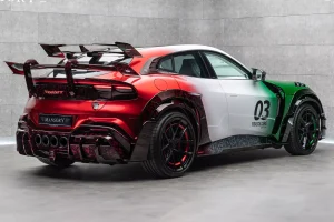 Mansory Pugnator Tricolore – Ekstrawagancki Koszmar Motoryzacji, Który Udaje Hołd dla Włoch-Mansory-Pugnator-Tricolore-Photos-2