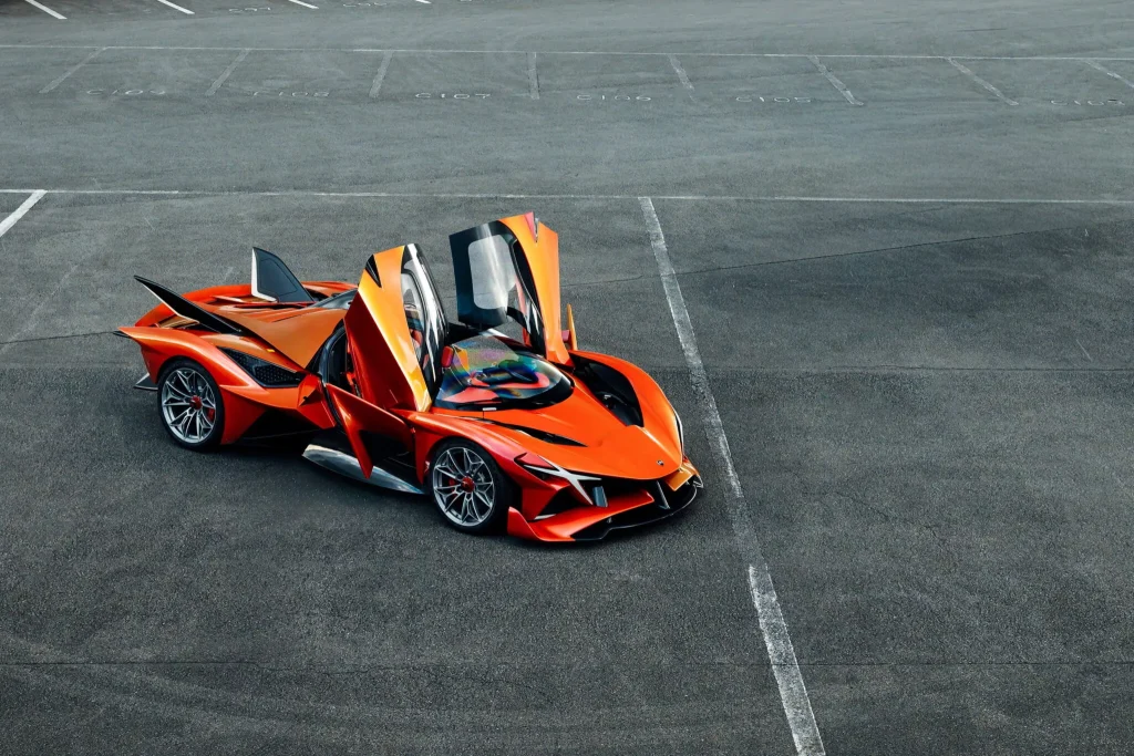 Apollo EVO – niemiecki hipersamochód V12, który redefiniuje pojęcie ekstremalnej motoryzacji