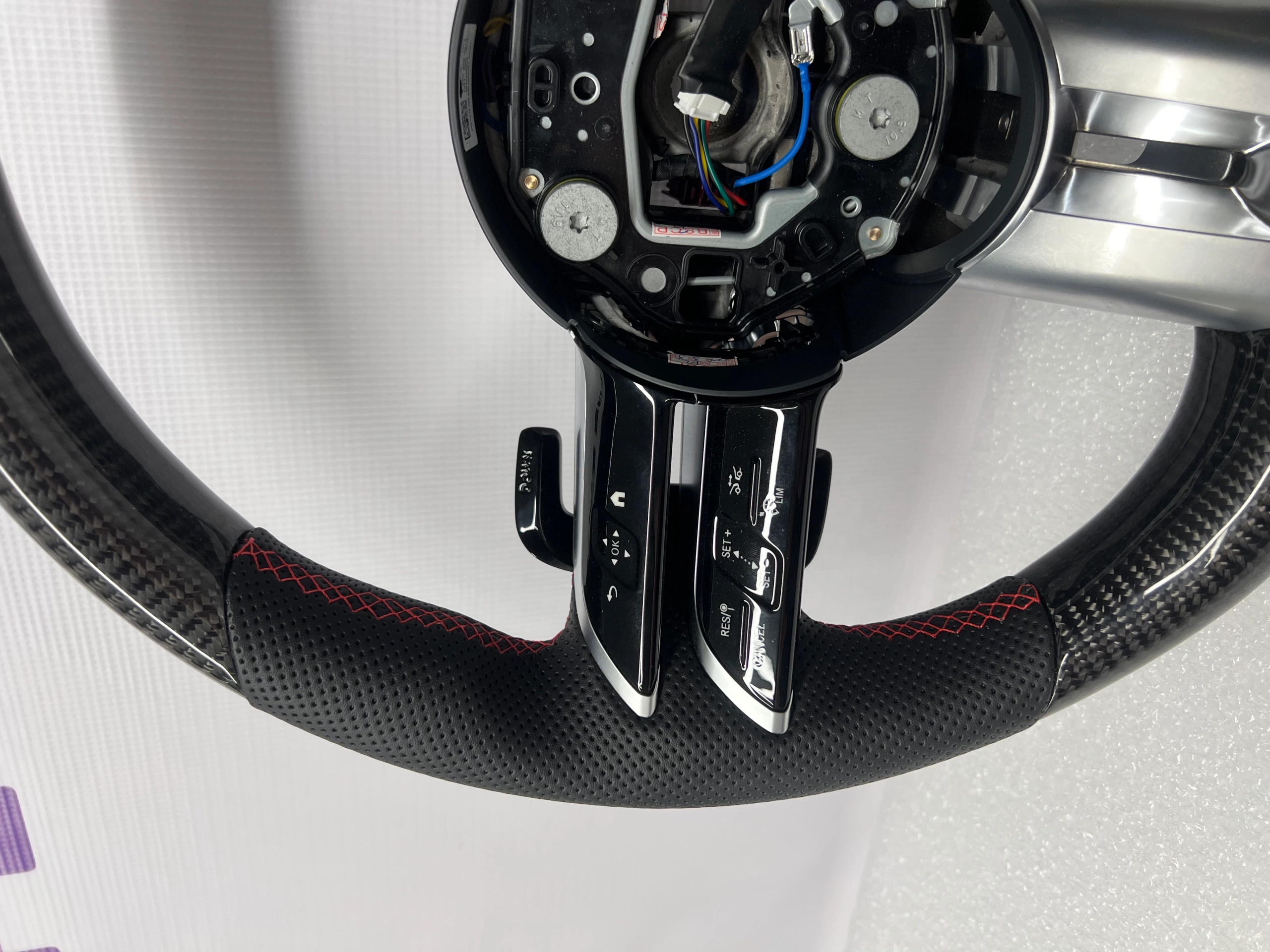 Karbonowa Kierownica Mercedes-Benz C-Klasa W206 - obrazek 3