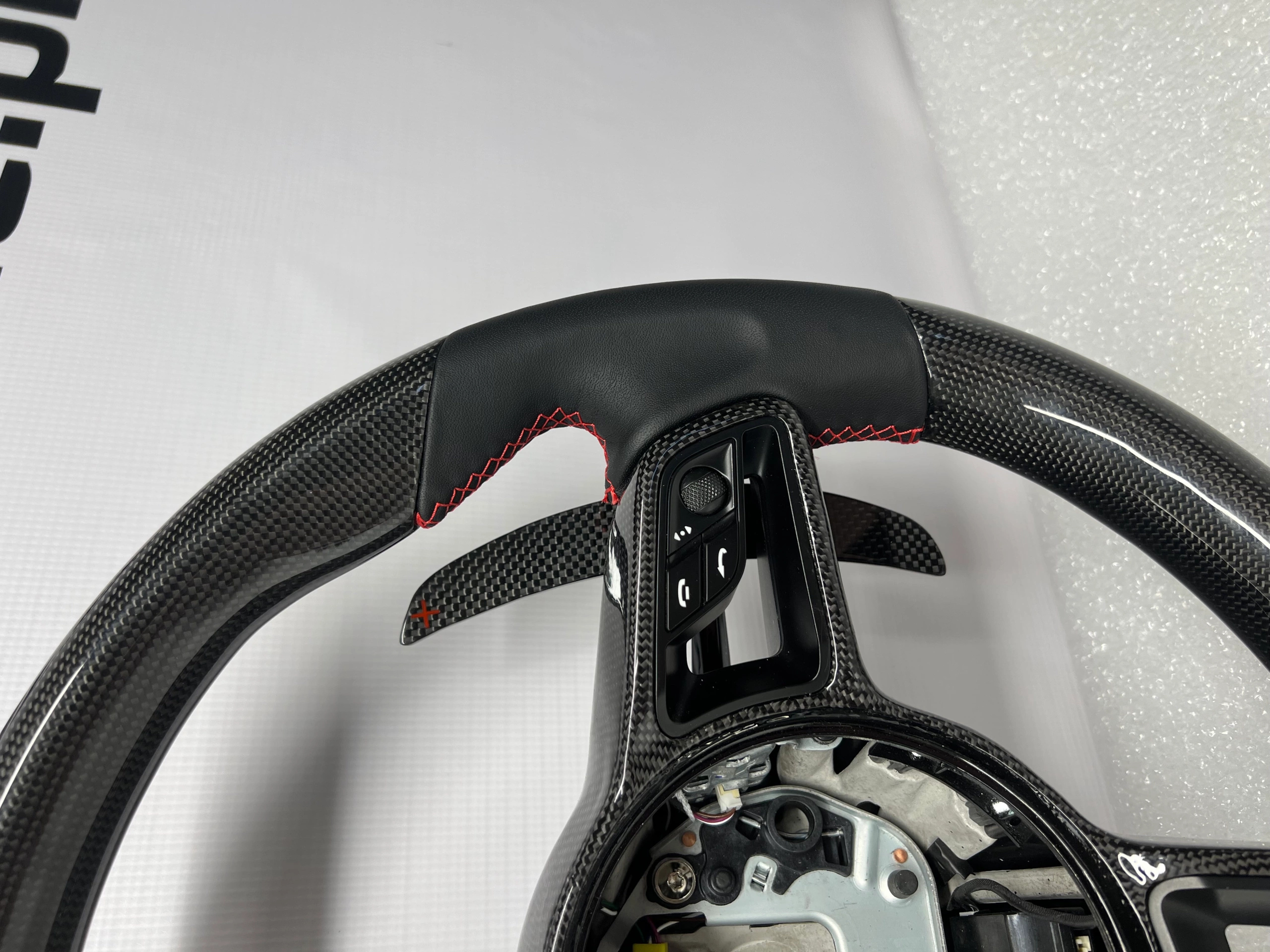 Karbonowa Kierownica Porsche 718 Boxster - obrazek 4