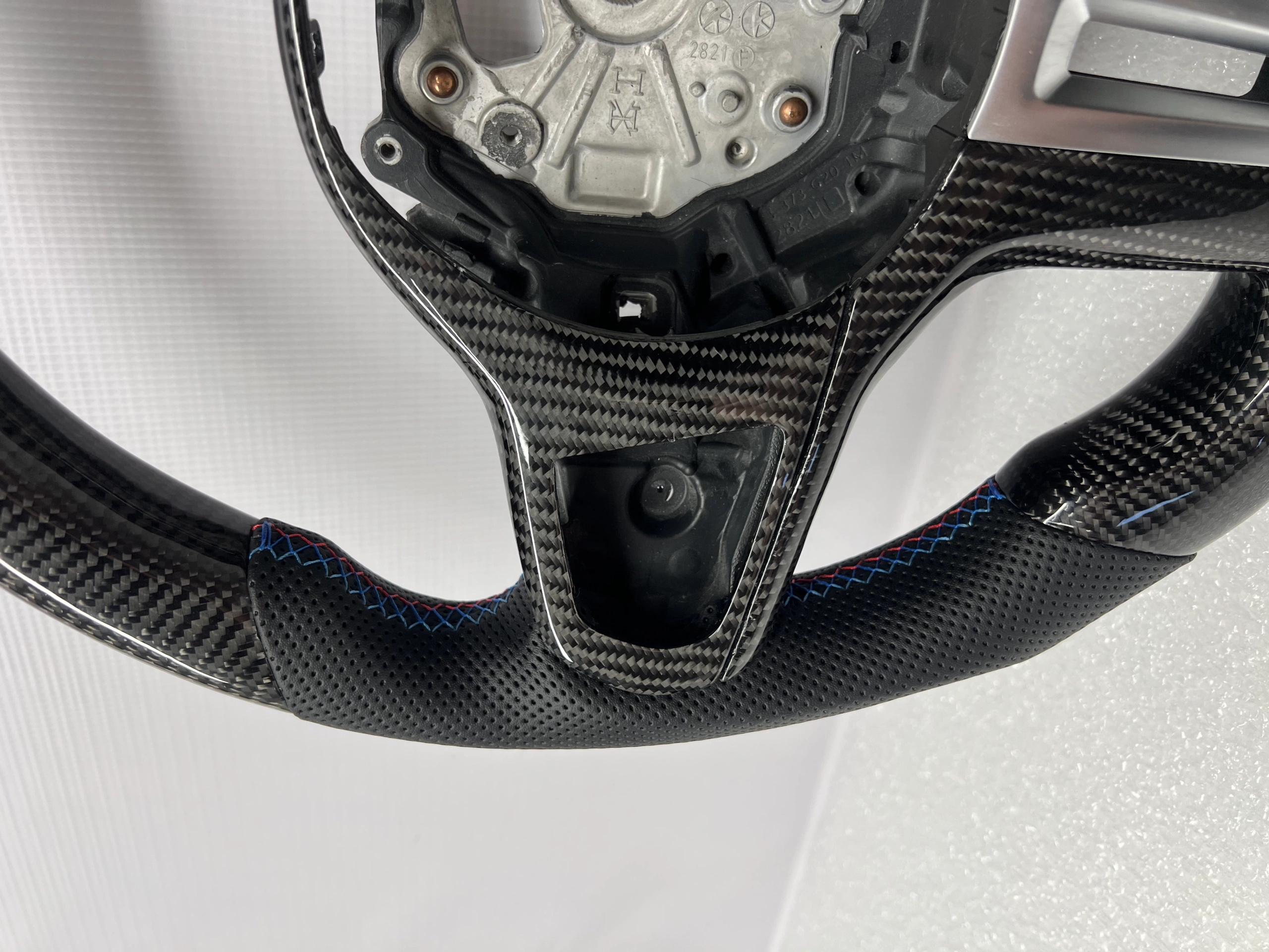 Karbonowa Kierownica BMW F40/F44 M Performance - obrazek 3