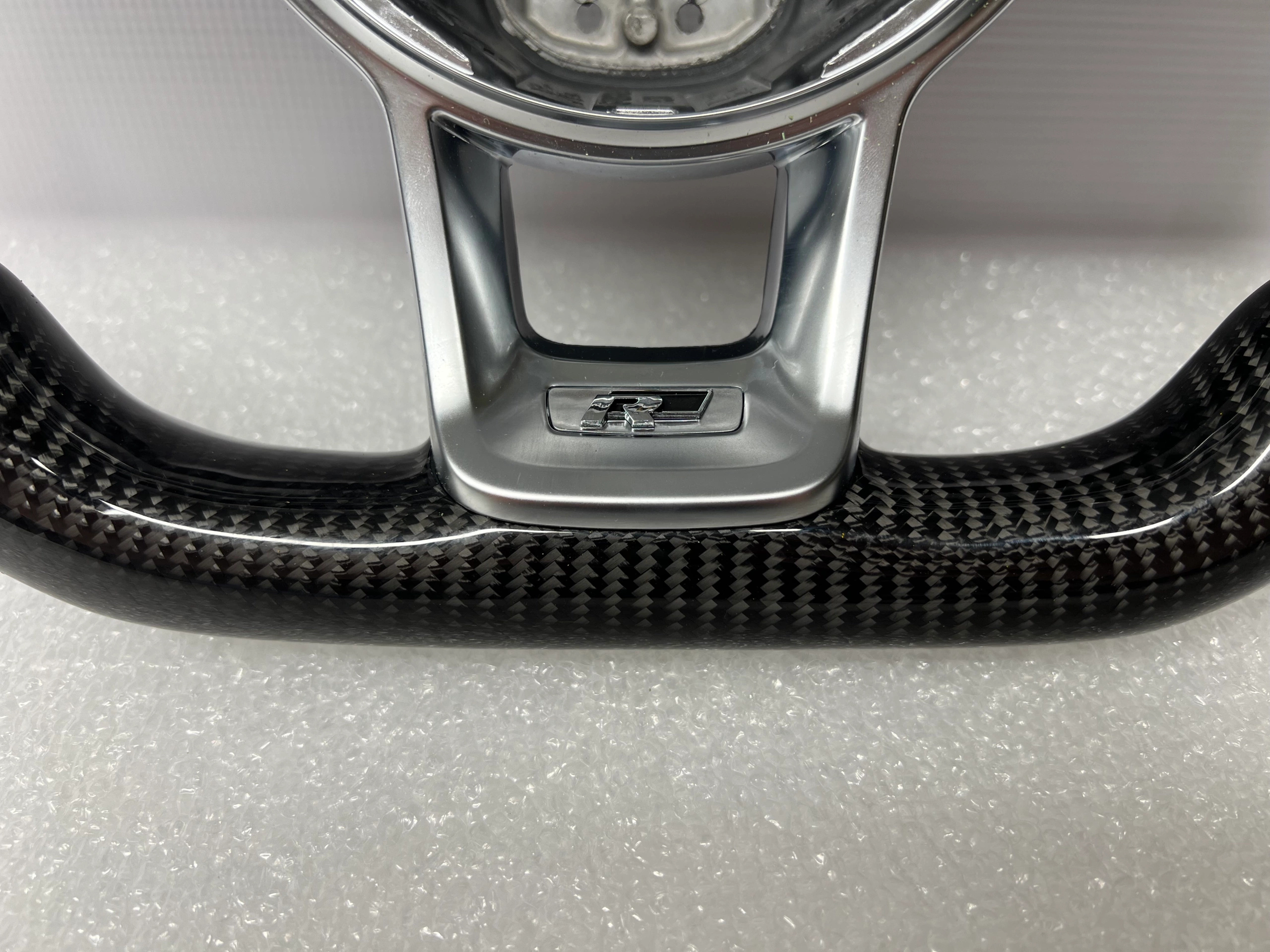 Karbonowa Kierownica Volkswagen POLO 6R GTI - obrazek 2