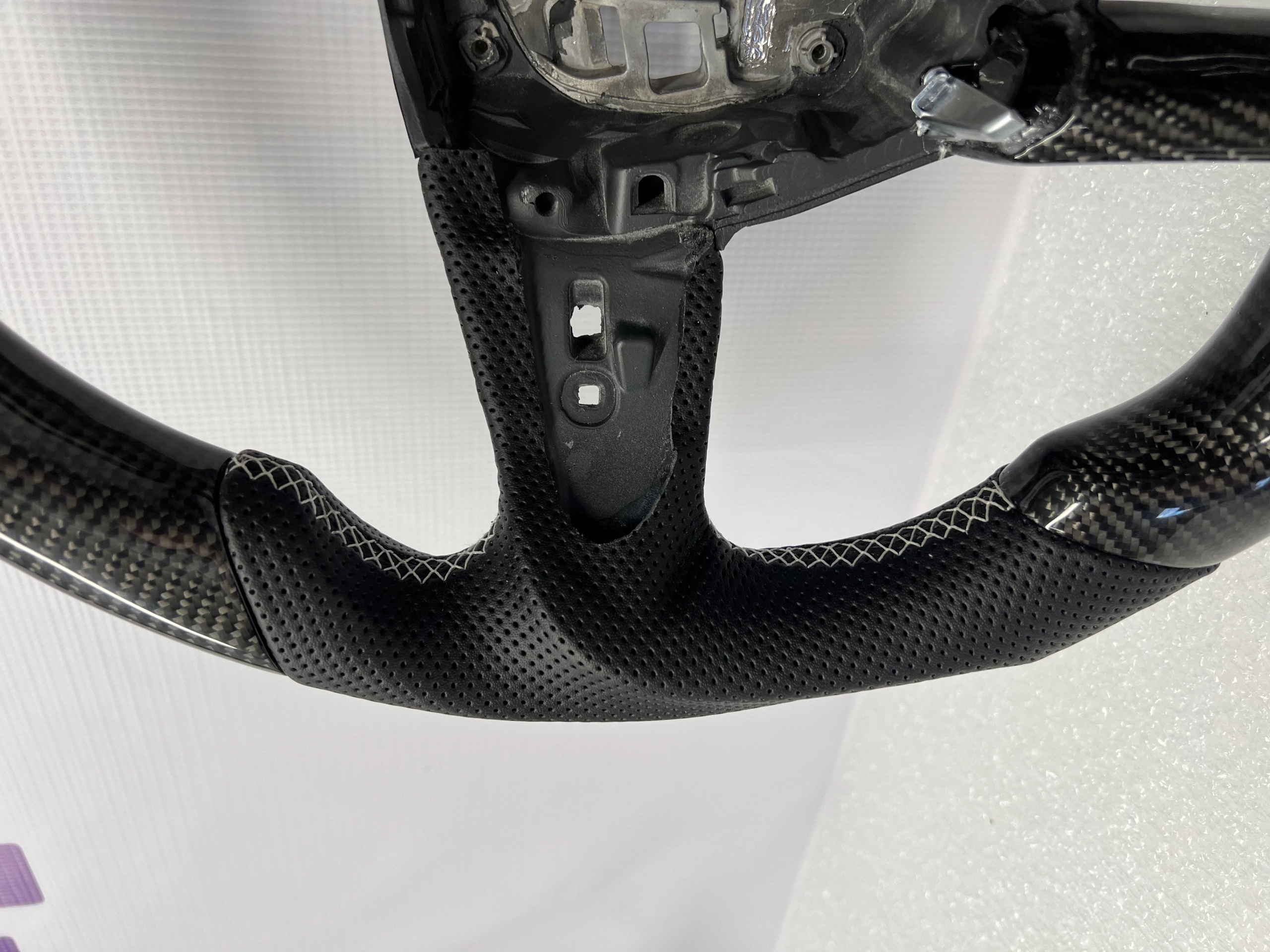 Karbonowa Kierownica AUDI A8 S8 4N - obrazek 3