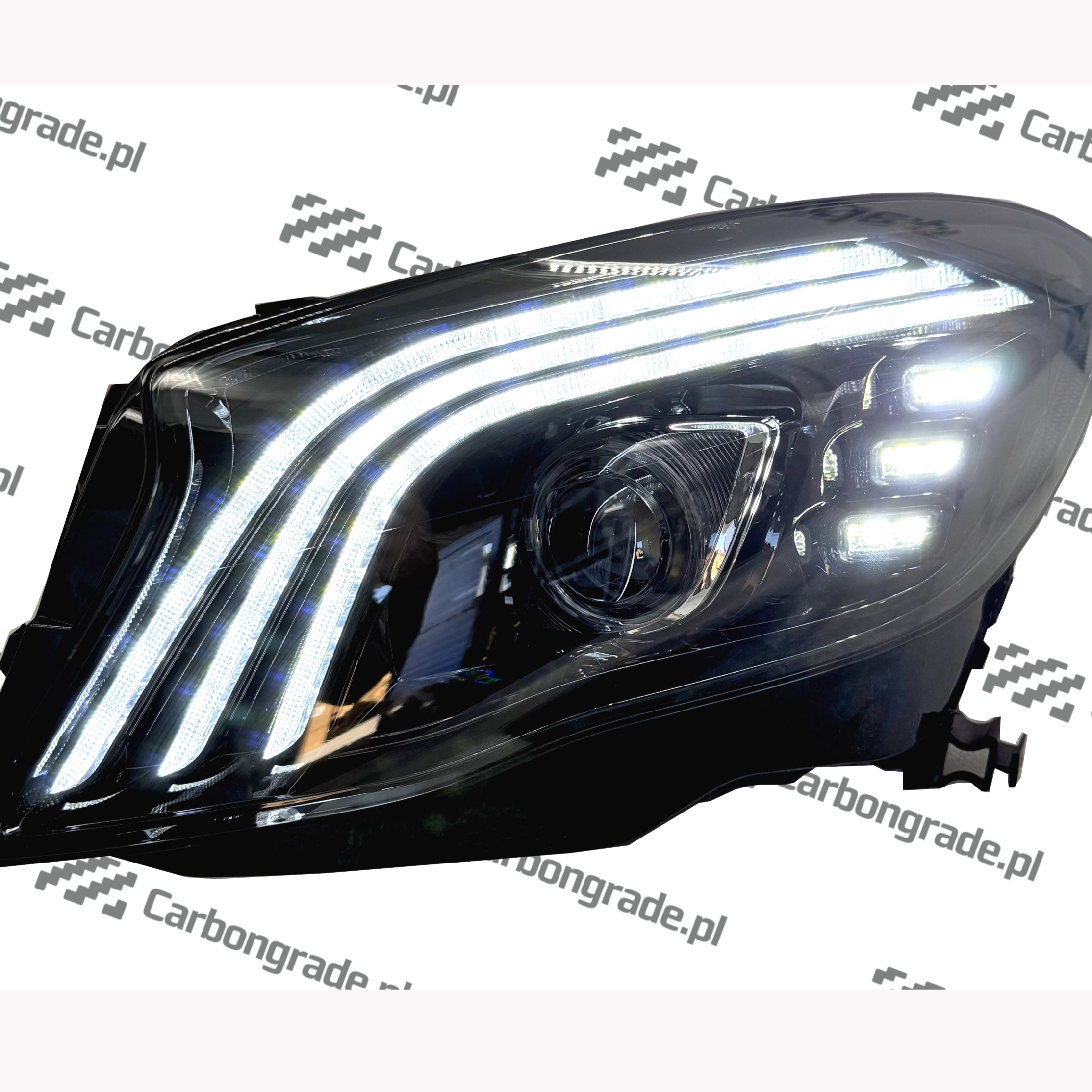 Lampy przednie LED Mercedes-Benz GLA 2013-2020