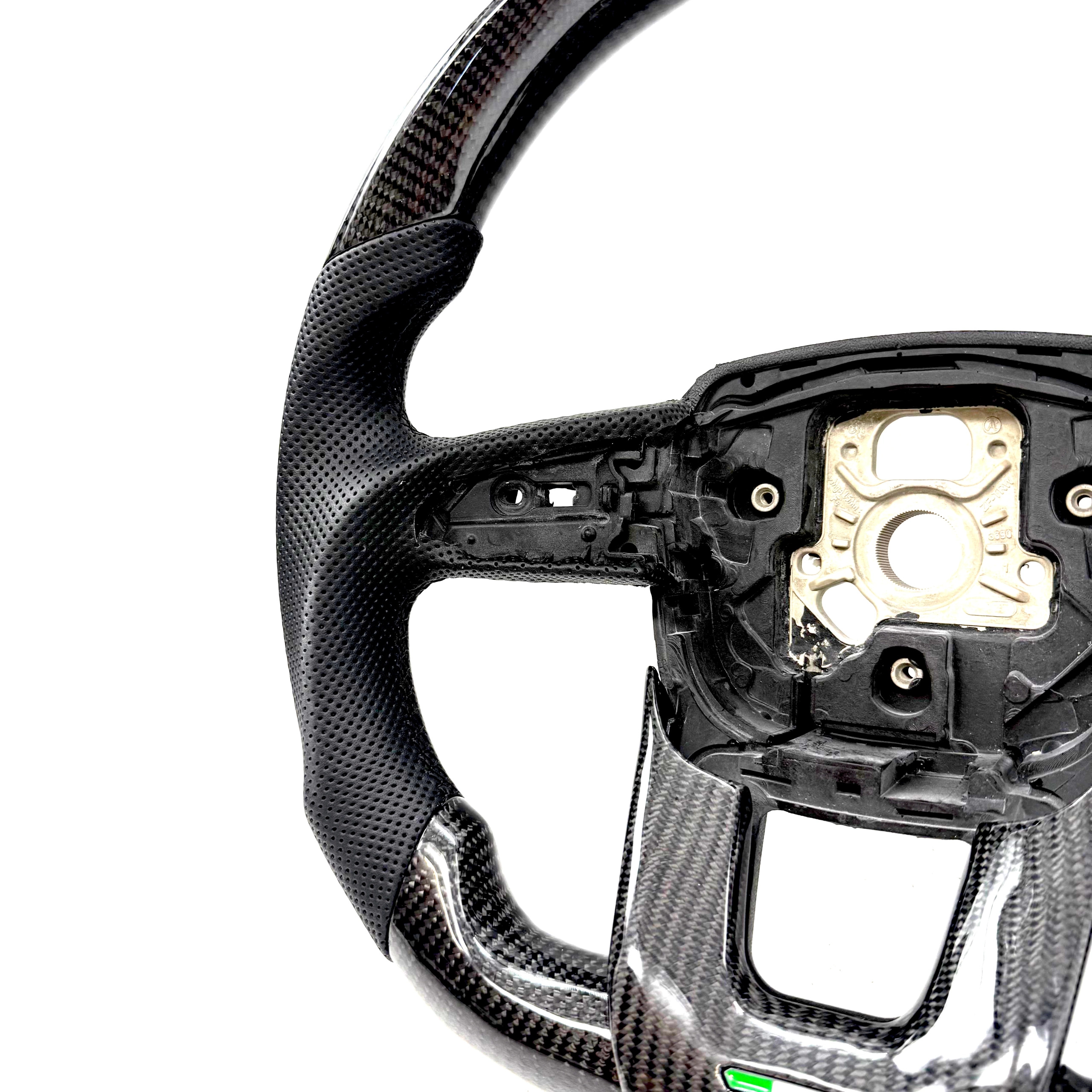 Karbonowa Kierownica Lamborghini Urus - obrazek 5