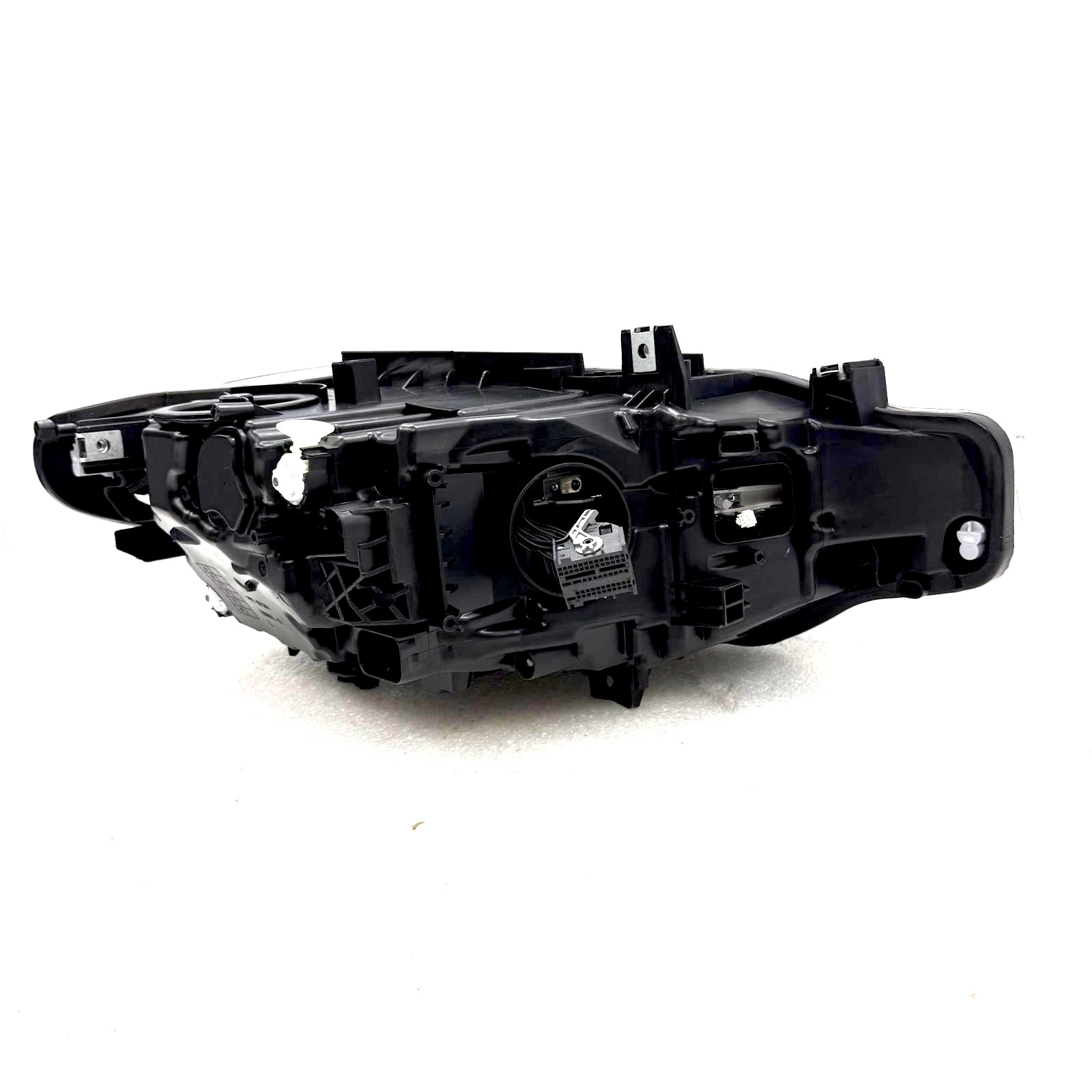 Lampy przednie LED BMW F30 - obrazek 3