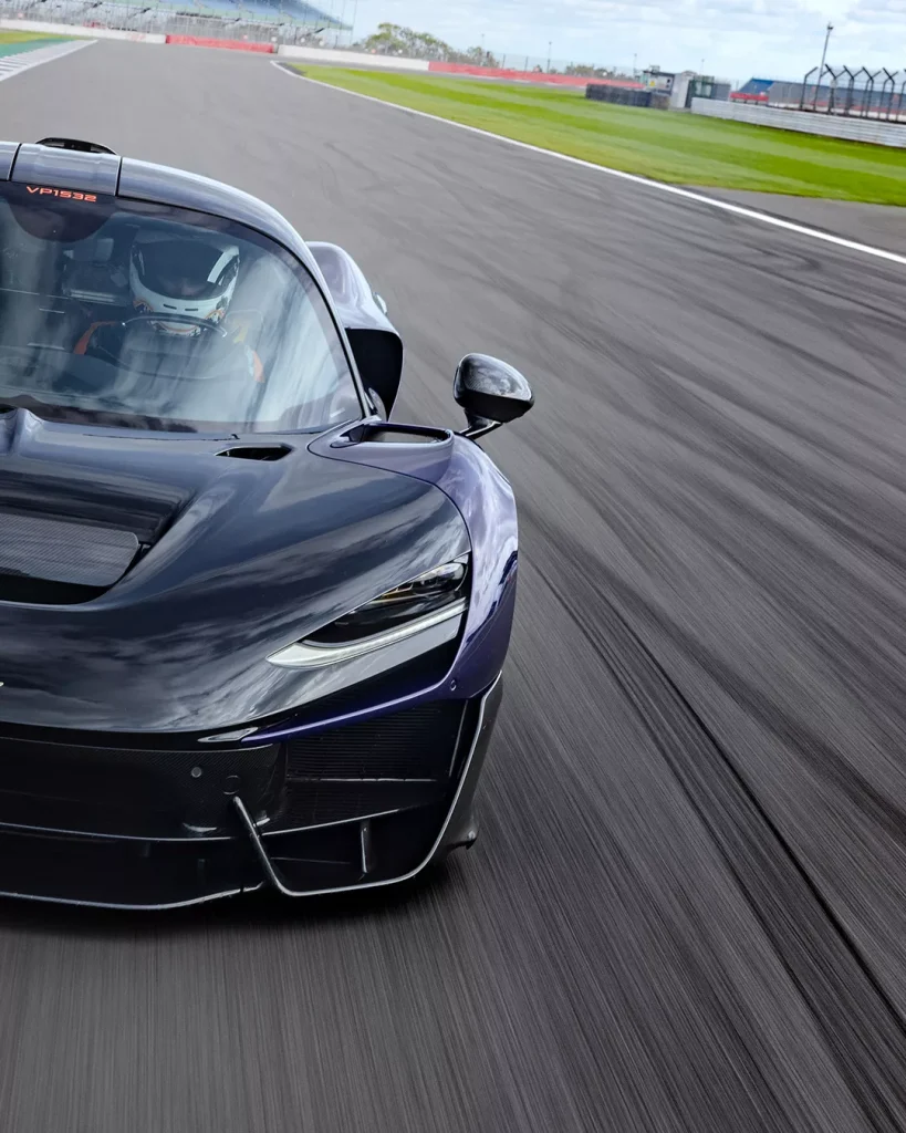 McLaren W1 – Najpotężniejszy hipersamochód w historii marki odsłania swoje oblicze